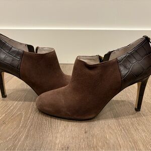MICHAEL KORS Brown Suede Ankle Booties